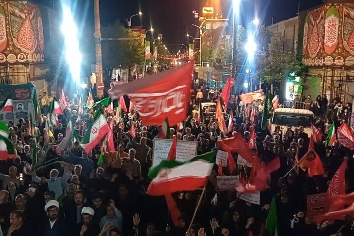 تداوم حضور زنجانی ها در میدان در صد و هفتاد و نهمین شب تداوم حضور زنجانی ها در میدان در صد و هفتاد و نهمین شب