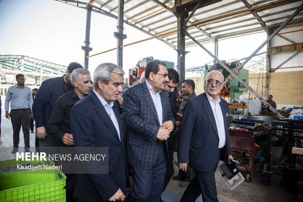 سفر وزیر صمت به اصفهان
