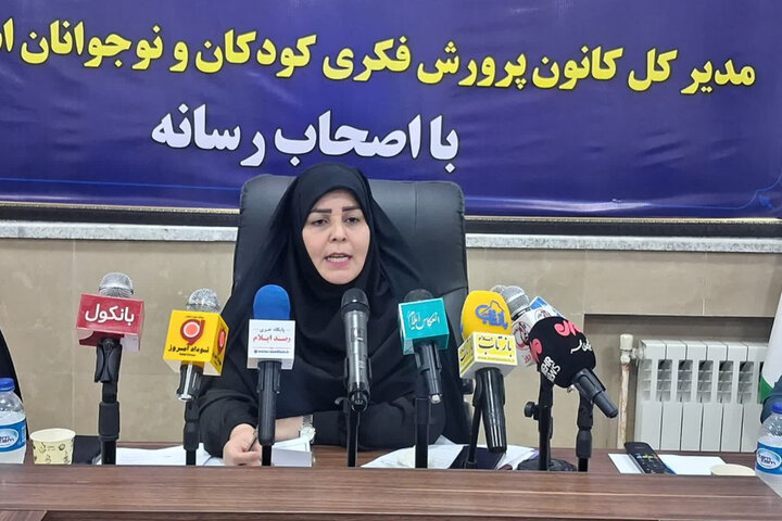 برنامه های متنوع فرهنگی‌و هنری کانون پرورش فکری ایلام در خیابان
