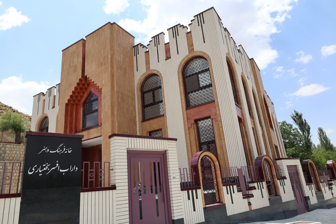 گزارش تحلیلی: نخستین یادمان مفاخر چهارمحال و بختیاری آماده بهره‌برداری است  | مهر - کد 1a15
