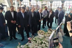 معاون اجرایی رئیس‌جمهور به مقام شامخ شهدا در گیلان ادای احترام کرد