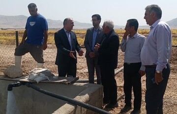 بهره‌برداری از طرح آبیاری تحت فشار در ۱۰ هکتار از اراضی رومشکان