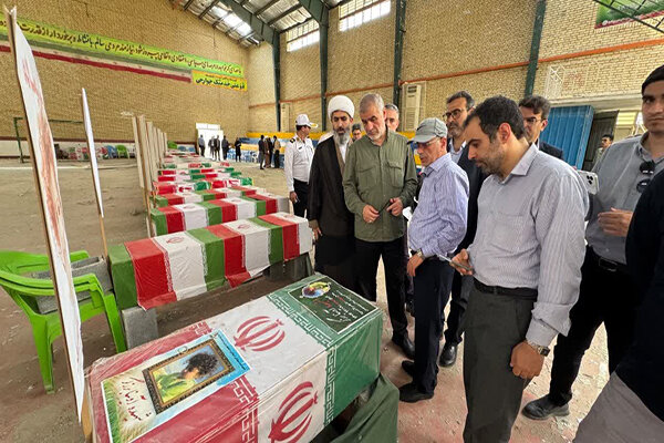 نایب‌رئیس مجلس از یادمان شهدای جنگ رمضان در لامرد بازدید کرد