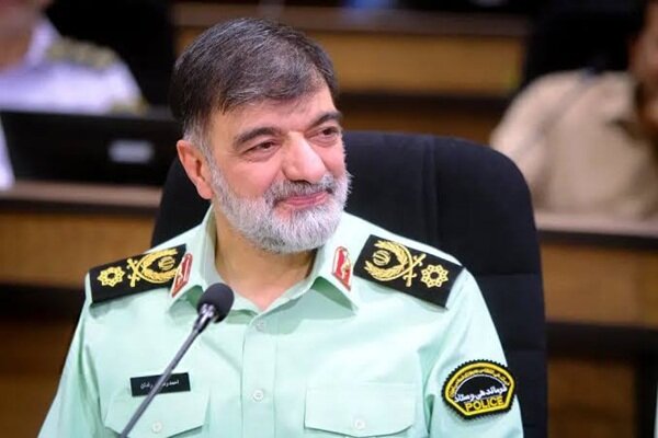 رادان: شهید موسوی علمدار رهبر شهید در جنگ سوم بود