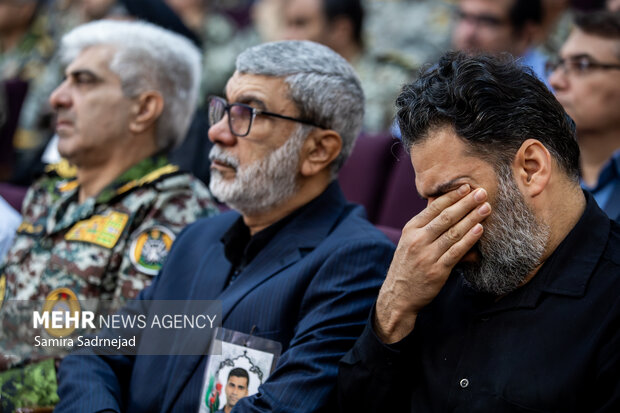تجلیل از پزشکان بیمارستان نیروی پدافند هوایی ارتش