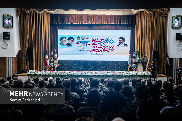 تجلیل از پزشکان بیمارستان نیروی پدافند هوایی ارتش