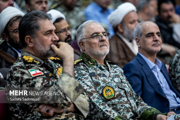 تجلیل از پزشکان بیمارستان نیروی پدافند هوایی ارتش