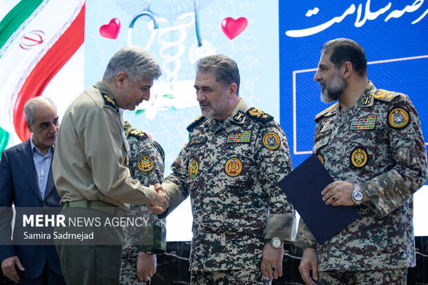 تجلیل از پزشکان بیمارستان نیروی پدافند هوایی ارتش