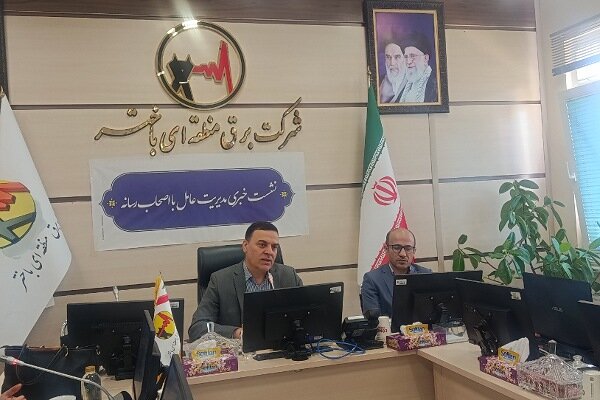 داودآبادی: ۹۲۰ مگاوات نیروگاه خورشیدی در مرکزی به شبکه متصل شده است