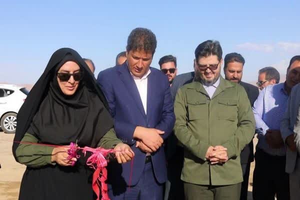 گزارش ویژه: افتتاح و آغاز عملیات اجرایی ۸۴ پروژه عمرانی و اقتصادی در بافت | مهر - کد b6b0