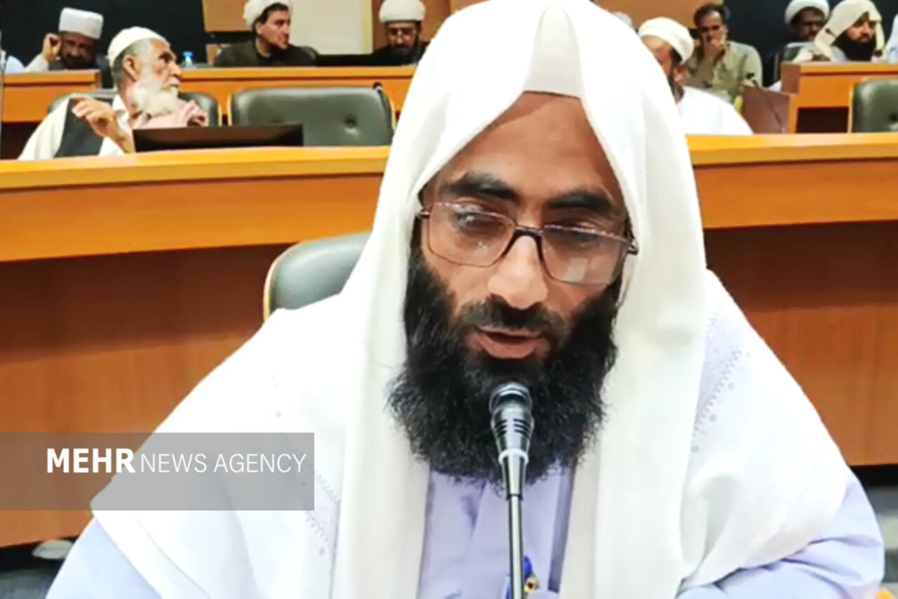 گزارش ویژه: شیعه و سنی در اعتقادات خود آزادند؛ اما در برابر دشمن باید متحد بود | مهر - کد d234