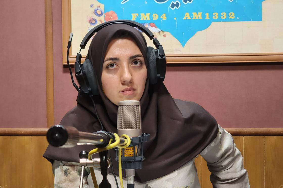 گزارش تحلیلی: نگاه «چراغ» به هوش مصنوعی سطحی نیست؛ اتفاقی وارد گویندگی شدم | مهر - کد db7a
