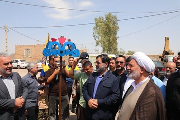 تقویت زیرساخت های روستاهای بخش مرکزی قم با افتتاح ۱۰ پروژه