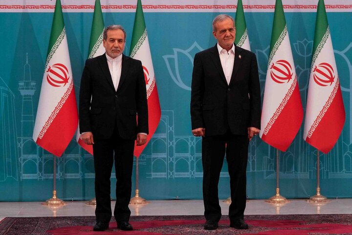 قدردانی عراقچی پزشکیان درپی انتخاب وزارت خارجه به عنوان دستگاه برگزیده