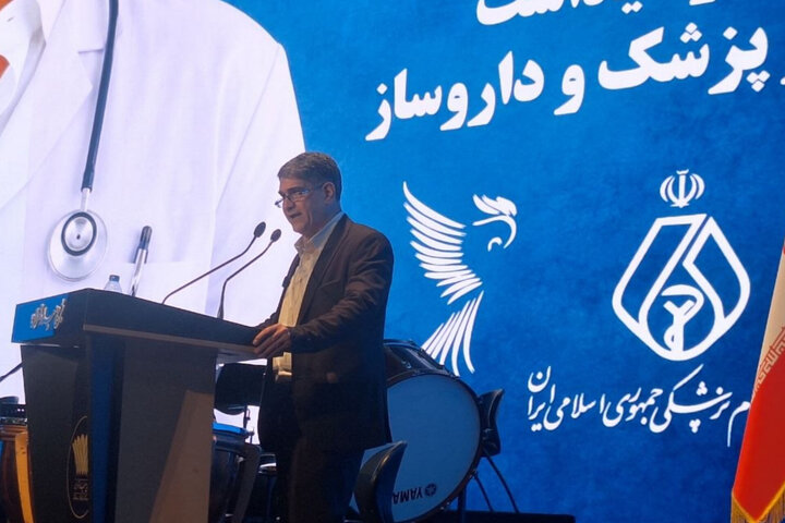 رئیس شورای عالی نظام پزشکی: تحریم دارو جنایت جنگی و علیه بشریت است