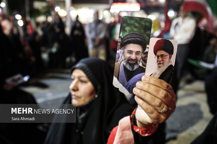 ۱۸۰ شب حماسه آفرینی مشهدی‌ها در خیابان