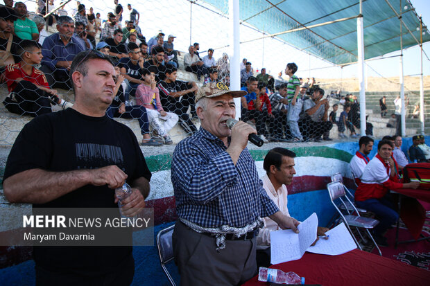 مسابقات کشتی با چوخه در خانلق شیروان