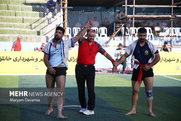 مسابقات کشتی با چوخه در خانلق شیروان