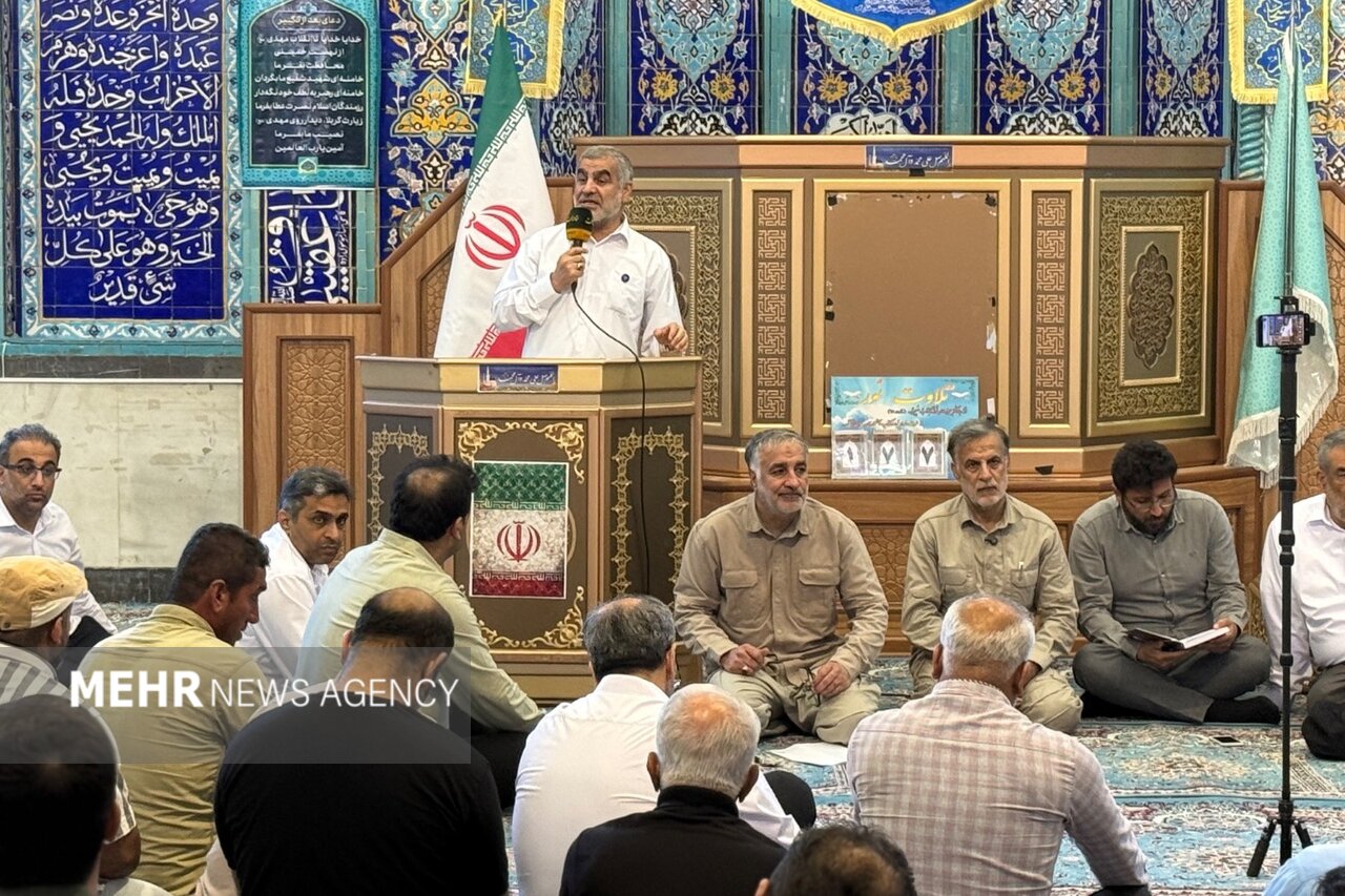 نایب رئیس مجلس: مردم جزیره خارگ در سخت‌ترین شرایط پای کشور ایستادند