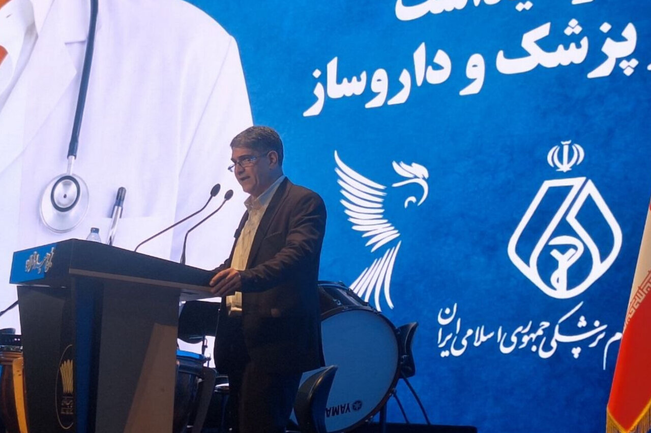رئیس شورای عالی نظام پزشکی: تحریم دارو جنایت جنگی و علیه بشریت است