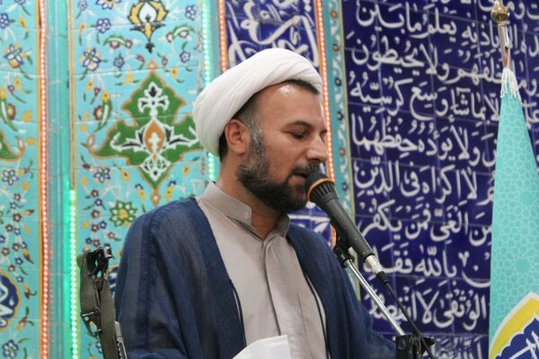 ایران در جنگ اقتصادی نیز مقابل دشمن ایستادگی می‌کند