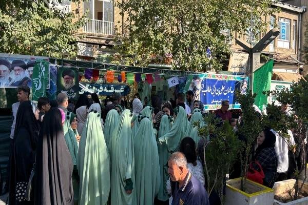 تحلیل خبر: آغاز «مهمانی امت احمد» در سنندج روایت یک جشن مردمی برای پیامبر | مهر - کد e87c