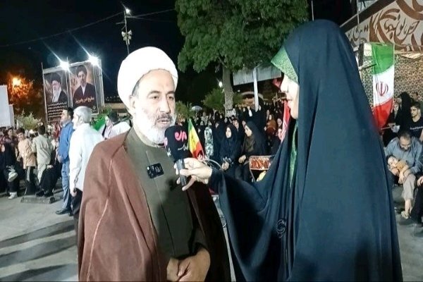 کاروند: سنندج صحنه همدلی اقوام و مذاهب در اجتماعات شبانه وحدت است