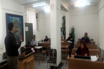 رقابت ۴۰ هنرجوی بیرجندی در آزمون سراسری خوشنویسی