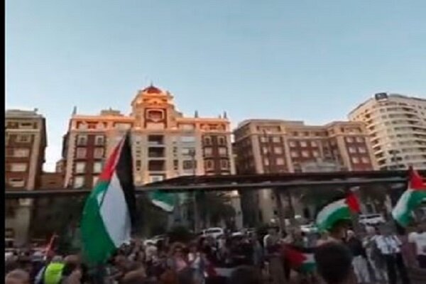 درخواست مردم اسپانیا برای قطع روابط دیپلماتیک با رژیم صهیونیستی +فیلم درخواست مردم اسپانیا برای قطع روابط دیپلماتیک با رژیم صهیونیستی +فیلم