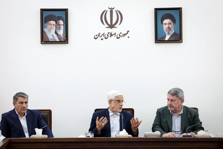 عارف: شهادت میدهم رئیسجمهور به اصل ولایت فقیه اعتقاد کامل دارد