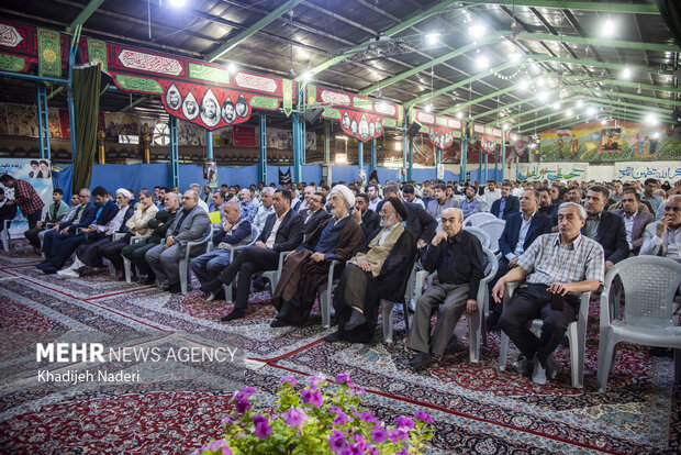 یادواره ۱۰۰۰ شهید کارمند استان اصفهان