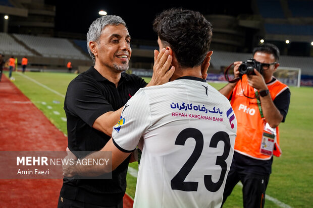 لیگ برتر فوتبال - فجر سپاسی و ذوب آهن
