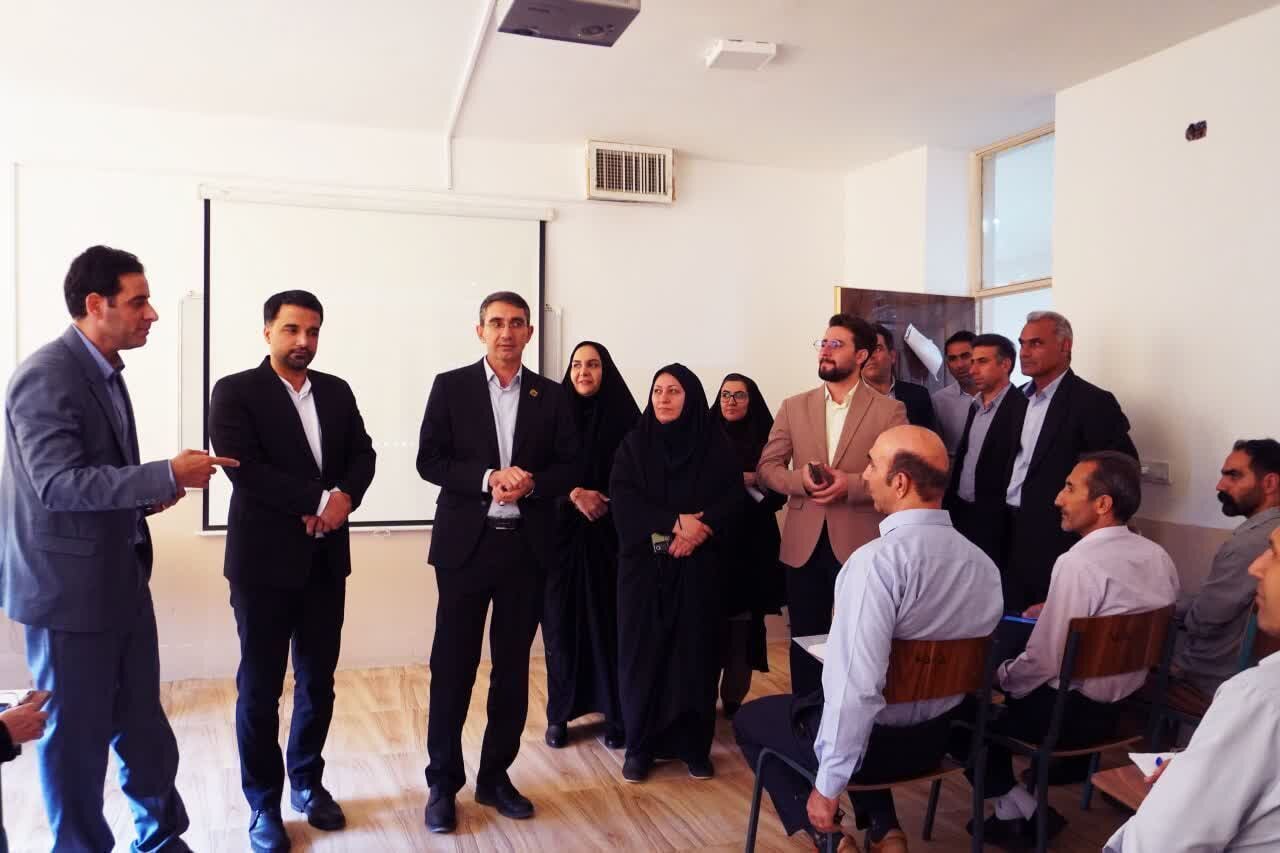 ۳۴۰ مدرس منطقه‌ای در لرستان آموزش‌های نوین را فراگرفتند