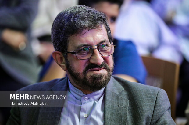 مراسم رونمایی از کتاب «شیرین‌تر از عسل»