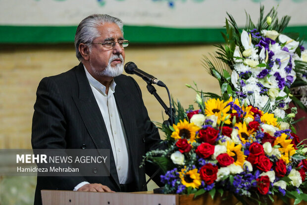 مراسم رونمایی از کتاب «شیرین‌تر از عسل»