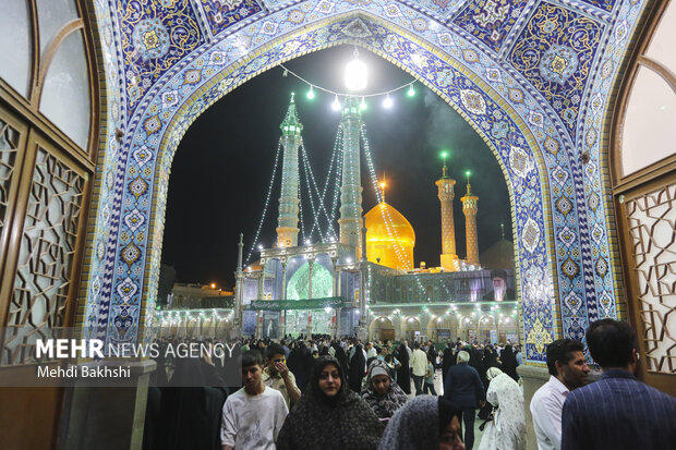 جشن شب میلاد پیامبر(ص) و امام صادق(ع) در حرم بانوی کرامت