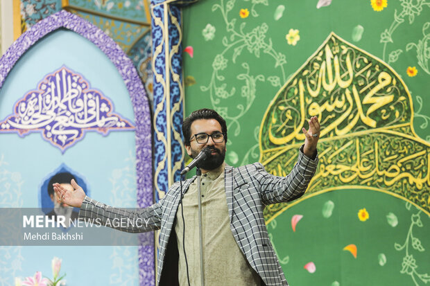 جشن شب میلاد پیامبر(ص) و امام صادق(ع) در حرم بانوی کرامت
