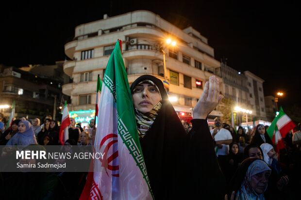 جشن ولادت پیامبر اکرم(ص) در میدان انقلاب