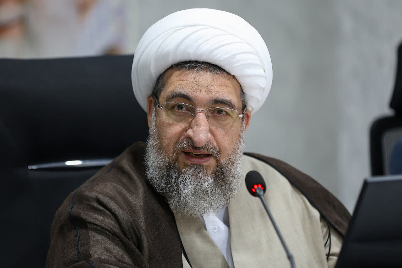 تحلیل خبر: امام جمعه تبریز: انسجام مردمی و وحدت ملی خط قرمز نظام است | مهر - کد 9436