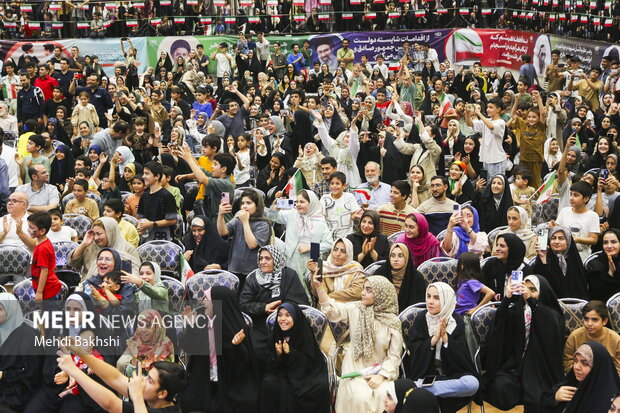 جشن ولادت پیامبر اسلام در قم