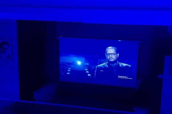 اکران «لباس شخصی» در شهرکرد برگزار شد