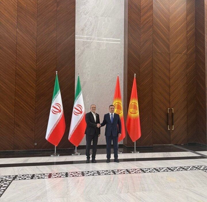 Iran, Kyrgyz presidents hold talks in Bishkek on SCO Summit
