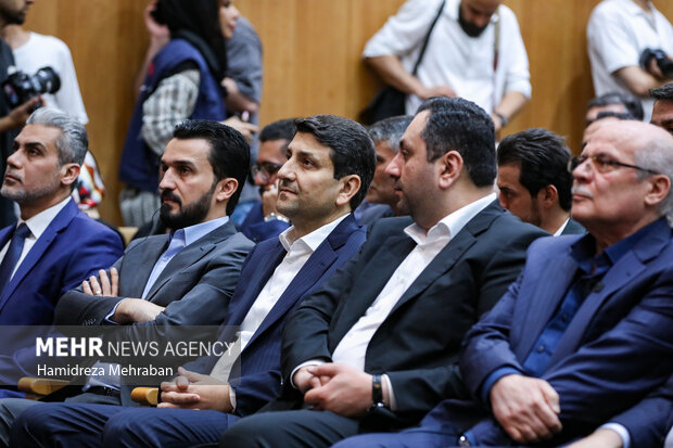 افتتاح بیست‌و‌نهمین نمایشگاه بین‌المللی الکامپ