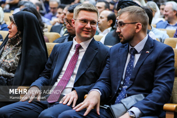 افتتاح بیست‌و‌نهمین نمایشگاه بین‌المللی الکامپ