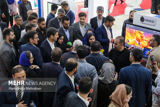 افتتاح بیست‌و‌نهمین نمایشگاه بین‌المللی الکامپ