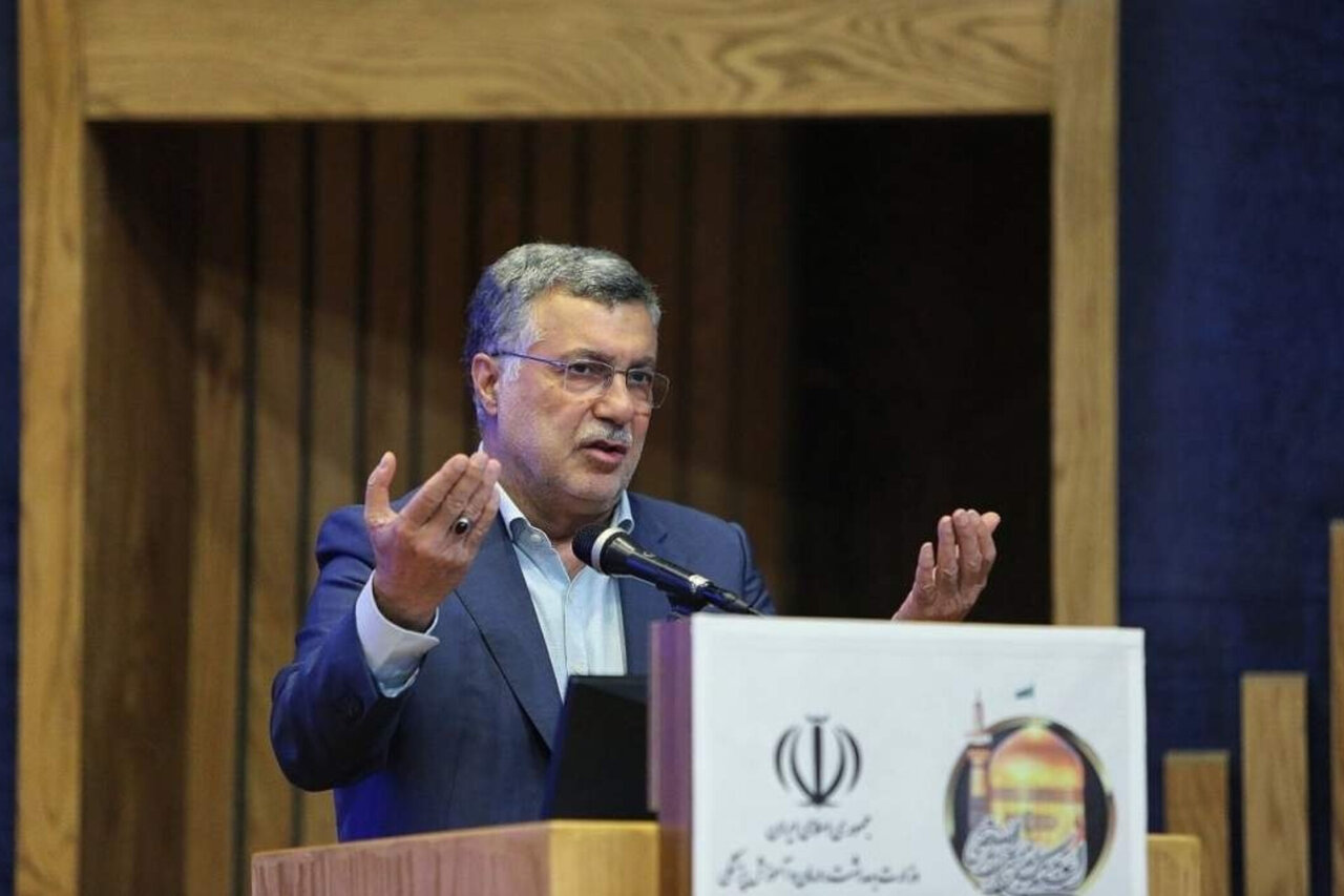 وزیر بهداشت: حقوق بهورزان ۱۰برابر شده است