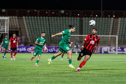 تراکتور برای استقلال و پرسپولیس هدیه فرستاد