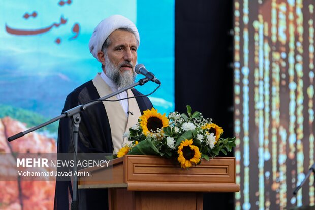 سفر وزیر میراث فرهنگی به <a href='https://sayeb.ir/tag/%d9%82%d8%b2%d9%88%db%8c%d9%86'></div>قزوین</a>