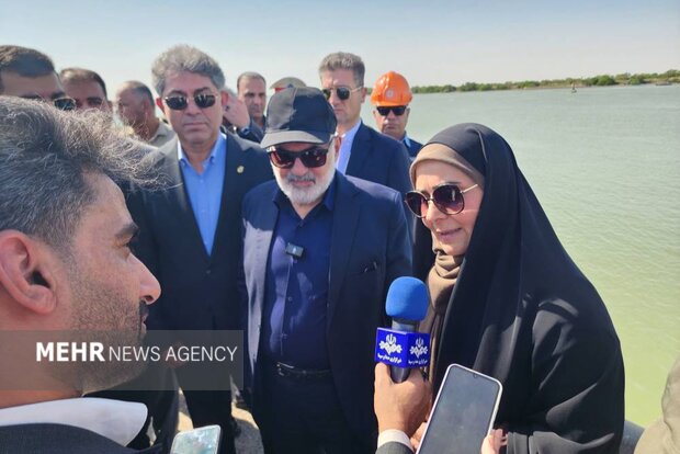 خارج‌سازی مغروقه خانیان در بندر خرمشهر تا ۲ ماه آینده پایان می‌یابد