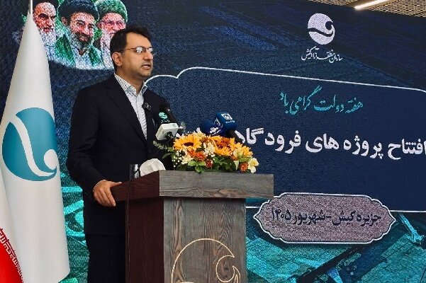کبیری: تبدیل جزیره کیش به مرکز هوایی جنوب کشور دنبال می‌شود